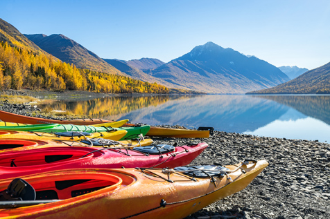 Kayaking Am Eklutna Lake <br> Foto: Juno Kim / Visit Anchorage